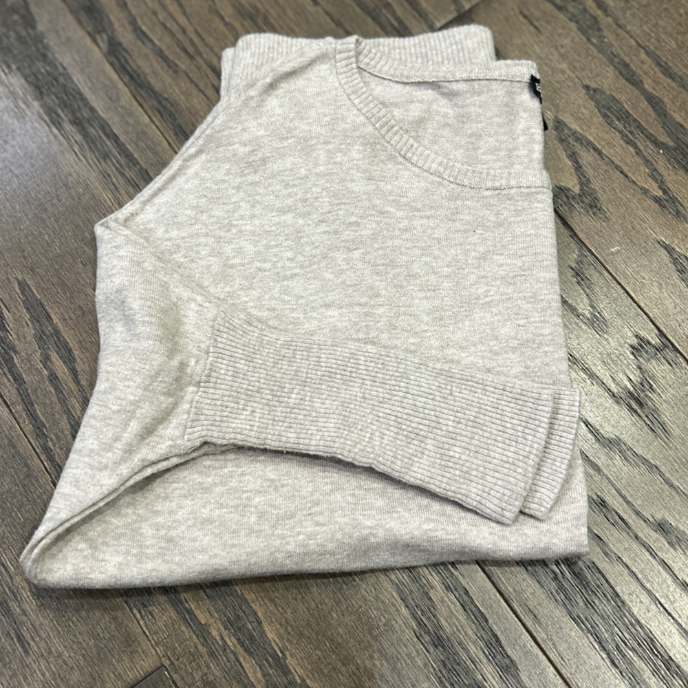 Express Tops - Picture 4 of 8
